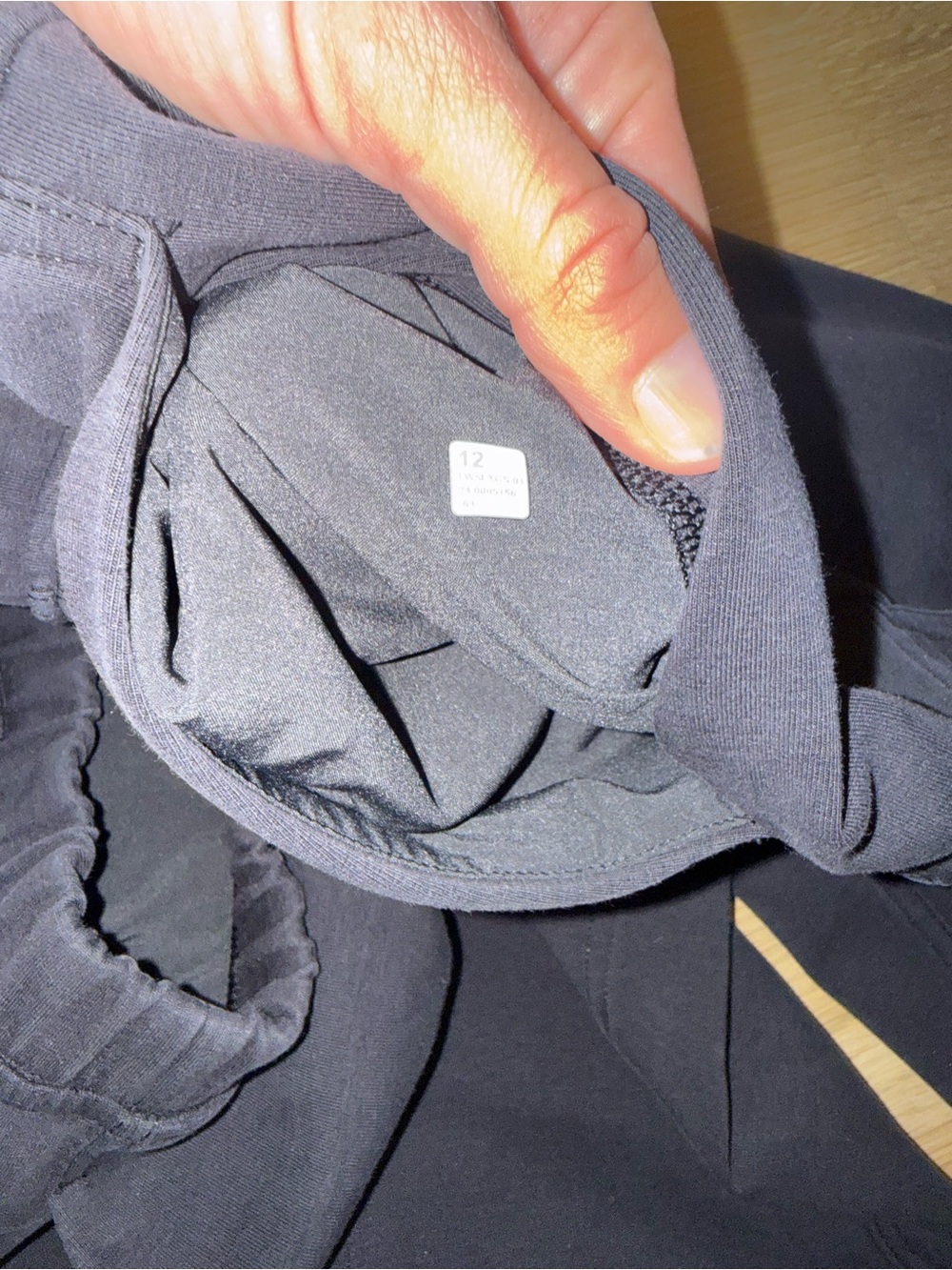 Lululemon cotton blend women’s Black Cargo Sweatpants size 12 - Picture 6 of 11